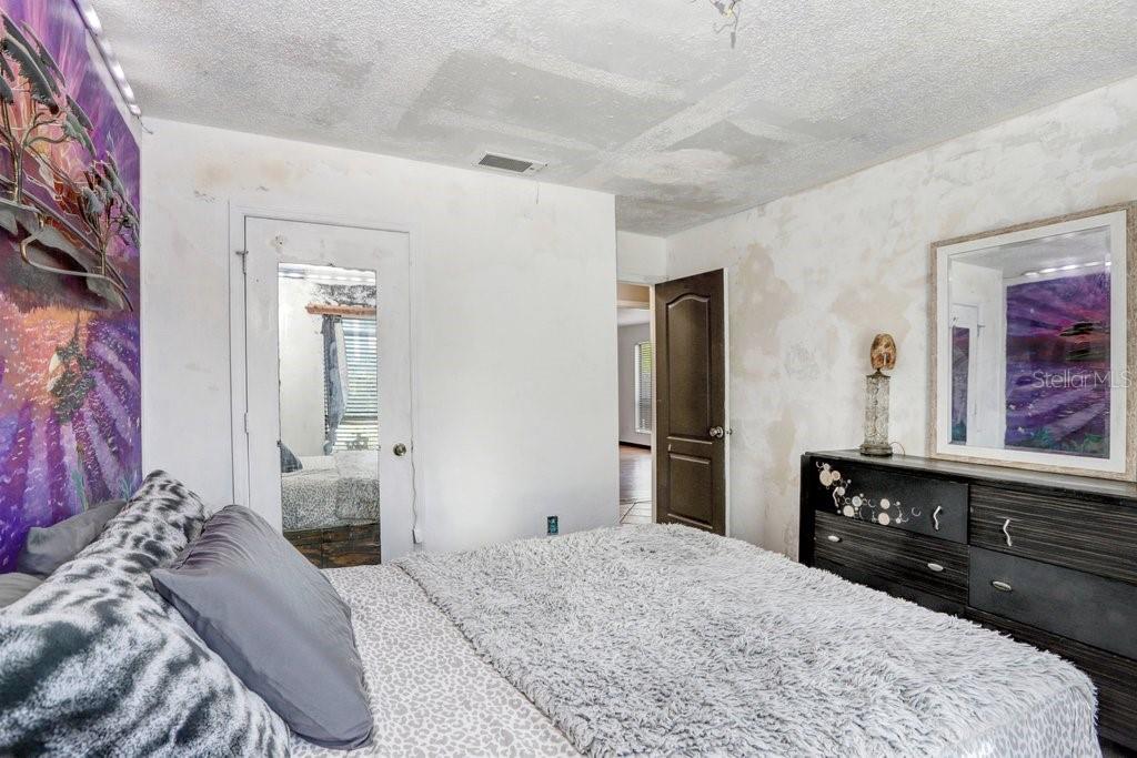 7321 CALADESIA DR, SARASOTA, FL, 34243