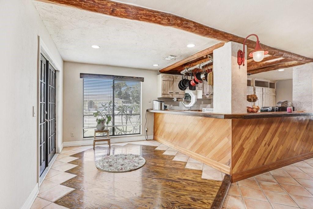 7321 CALADESIA DR, SARASOTA, FL, 34243