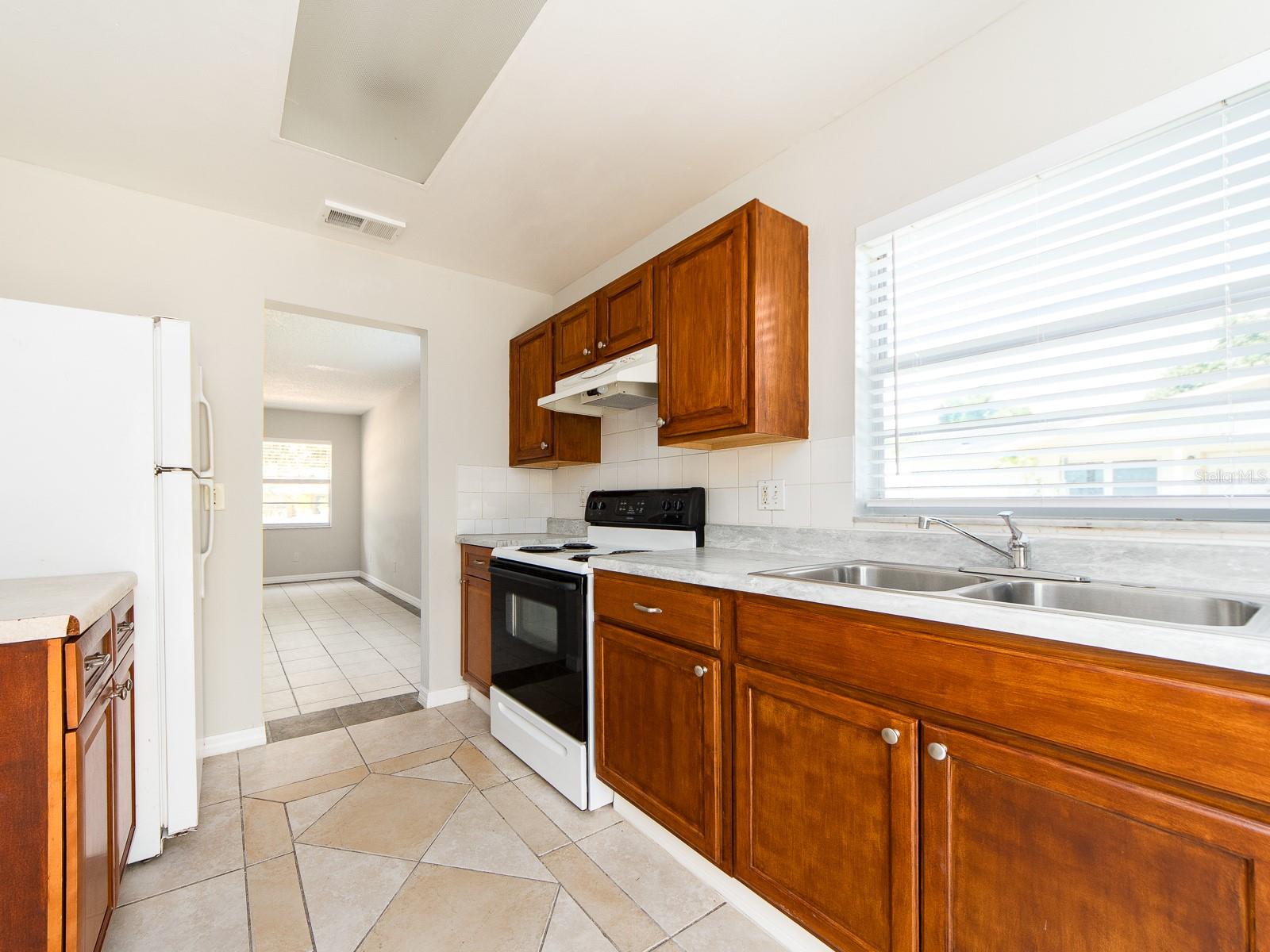 625 WILDWOOD WAY, CLEARWATER, FL, 33756