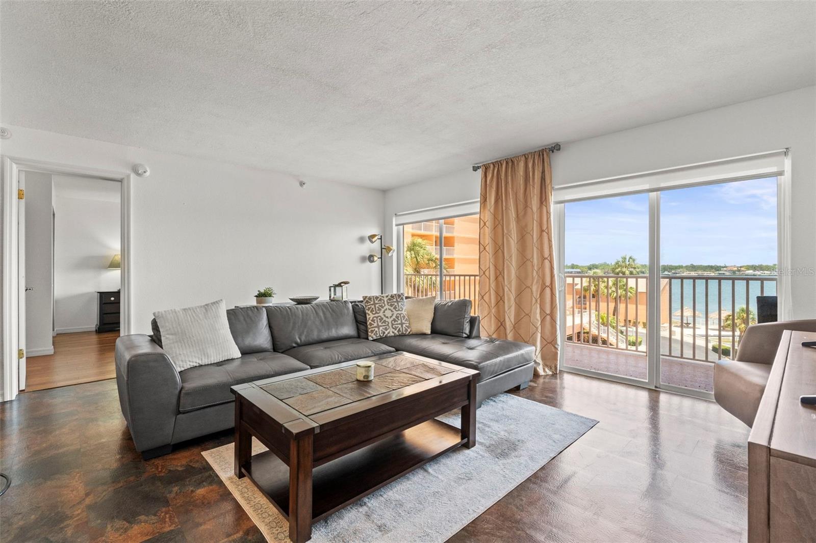 7432 SUNSHINE SKYWAY LN S #402, ST PETERSBURG, FL, 33711