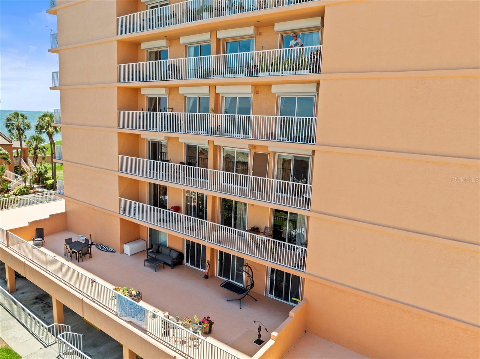 7432 SUNSHINE SKYWAY LN S #402, ST PETERSBURG, FL, 33711