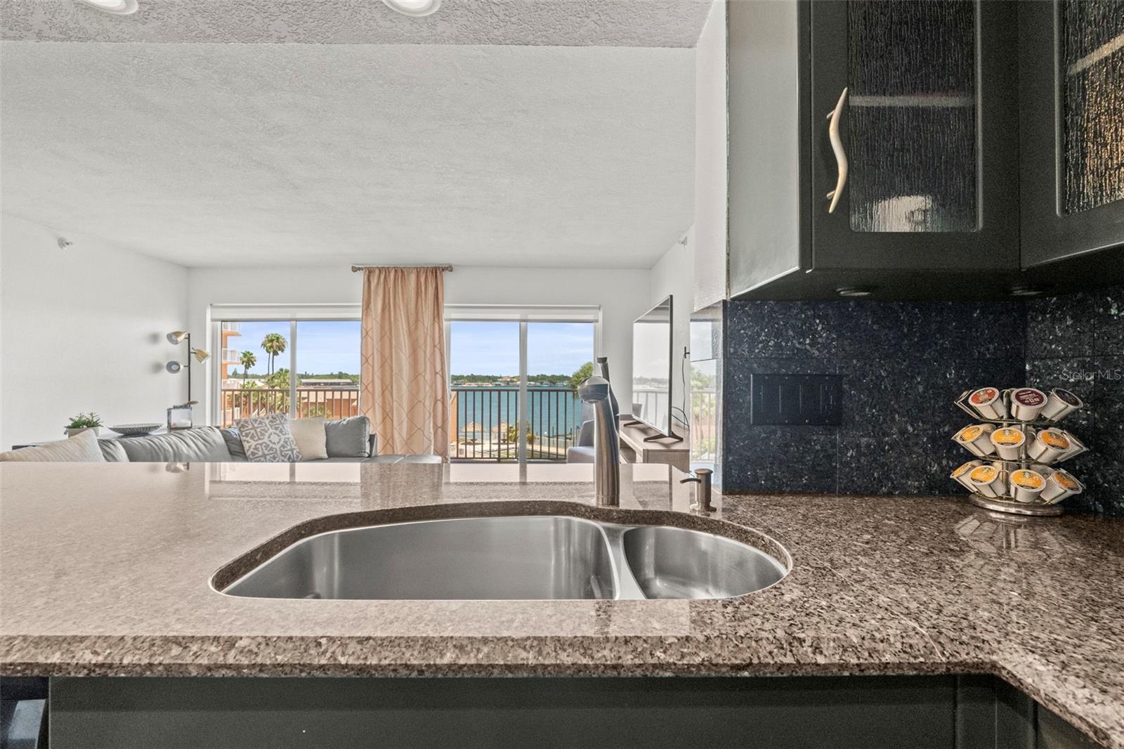 7432 SUNSHINE SKYWAY LN S #402, ST PETERSBURG, FL, 33711