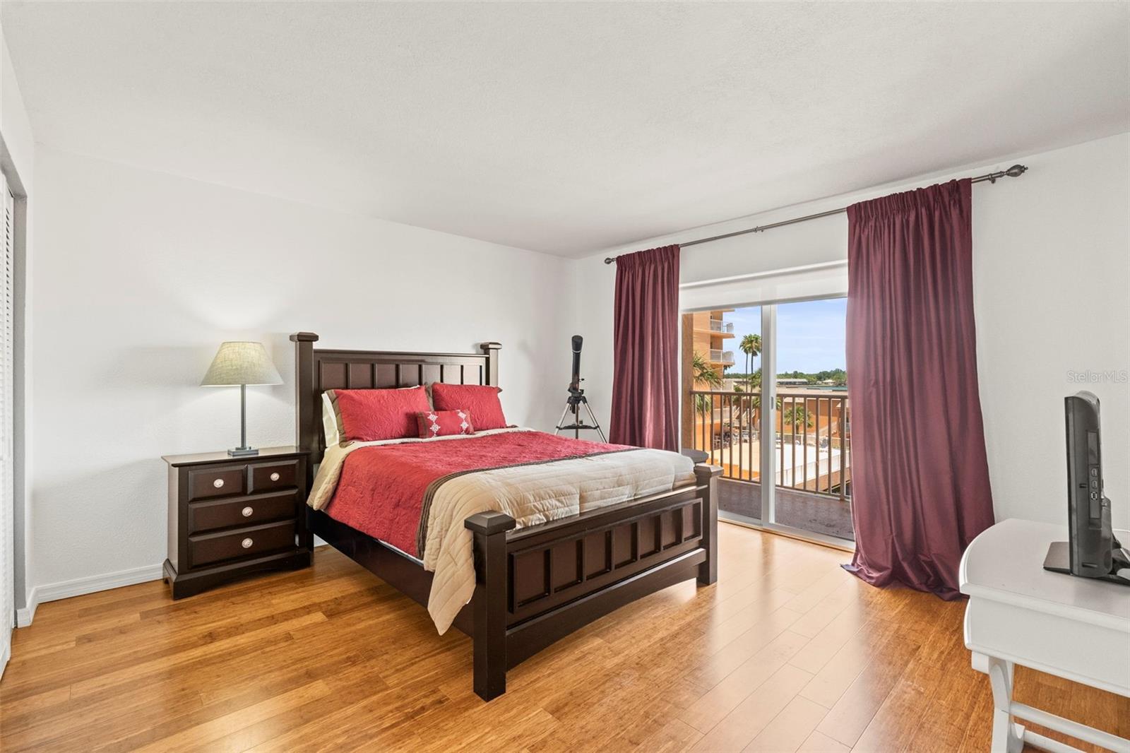 7432 SUNSHINE SKYWAY LN S #402, ST PETERSBURG, FL, 33711