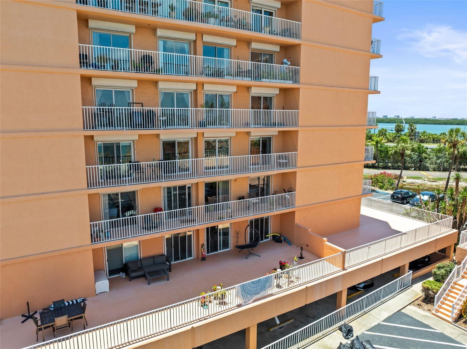 7432 SUNSHINE SKYWAY LN S #402, ST PETERSBURG, FL, 33711