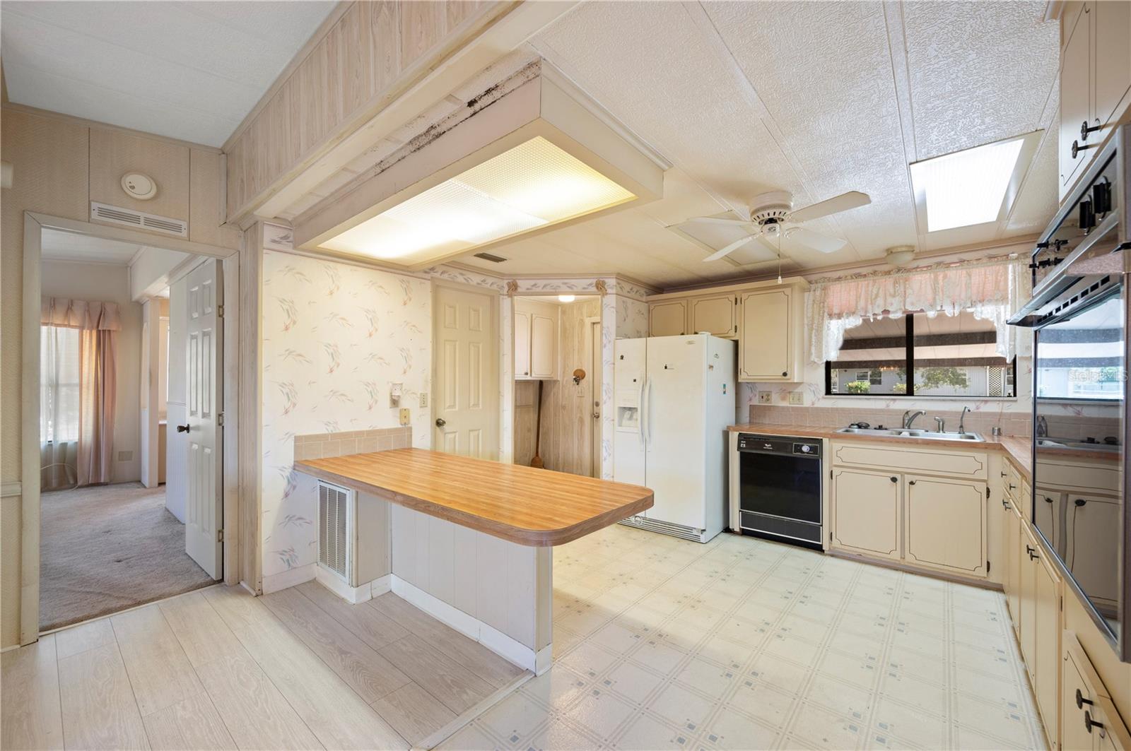 448 SKYLINE DR W, LAKELAND, FL, 33801