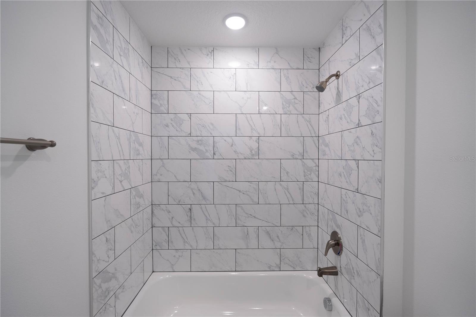 2260 SUANEE AVE, EUSTIS, FL, 32726