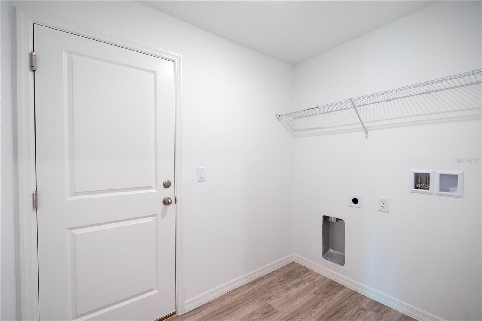 2260 SUANEE AVE, EUSTIS, FL, 32726