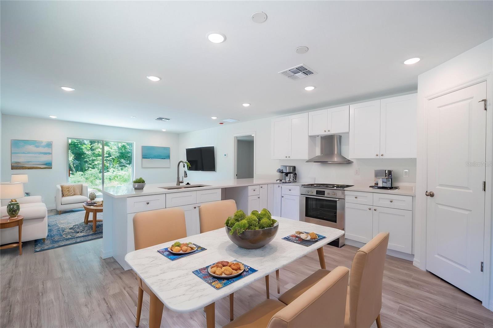 2260 SUANEE AVE, EUSTIS, FL, 32726