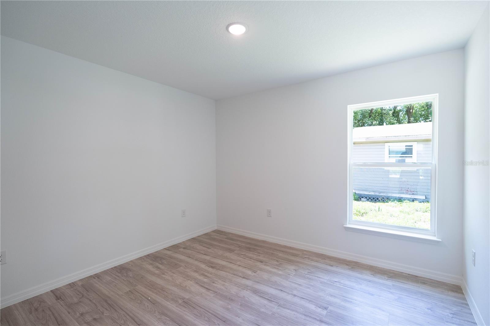 2260 SUANEE AVE, EUSTIS, FL, 32726