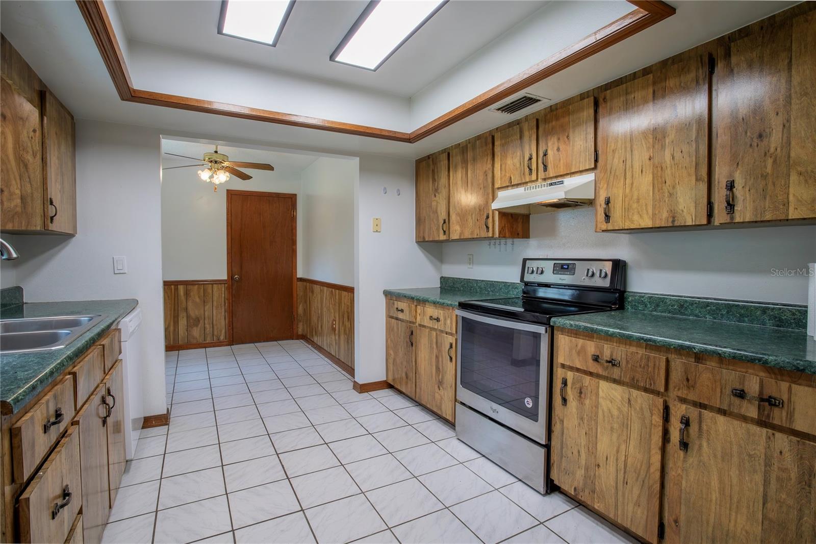 18015 PALM ST, UMATILLA, FL, 32784