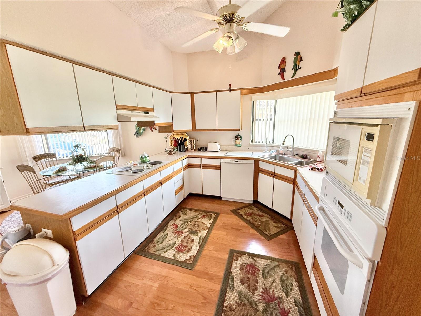 26612 BELLA VISTA DR, HOWEY IN THE HILLS, FL, 34737