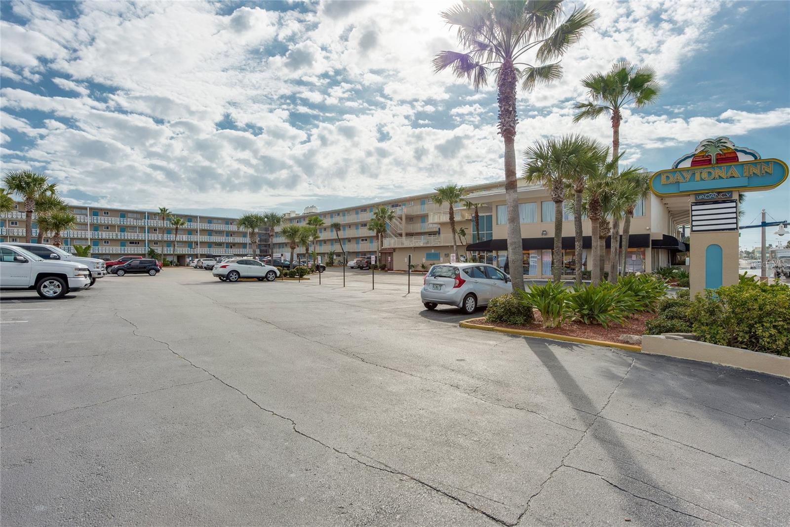 219 S ATLANTIC AVE #204, DAYTONA BEACH, FL, 32118