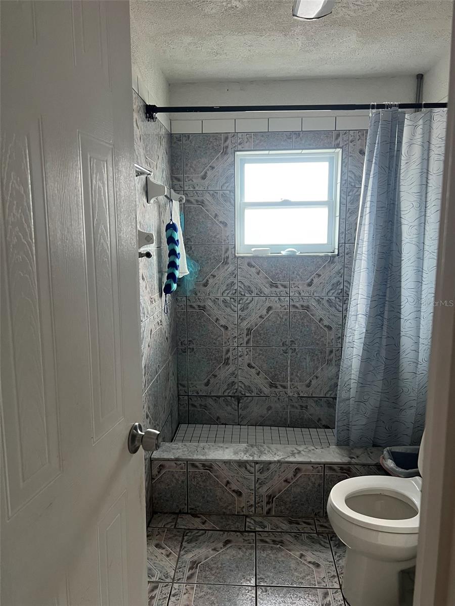 1009 KENMORE DR, BRANDON, FL, 33510