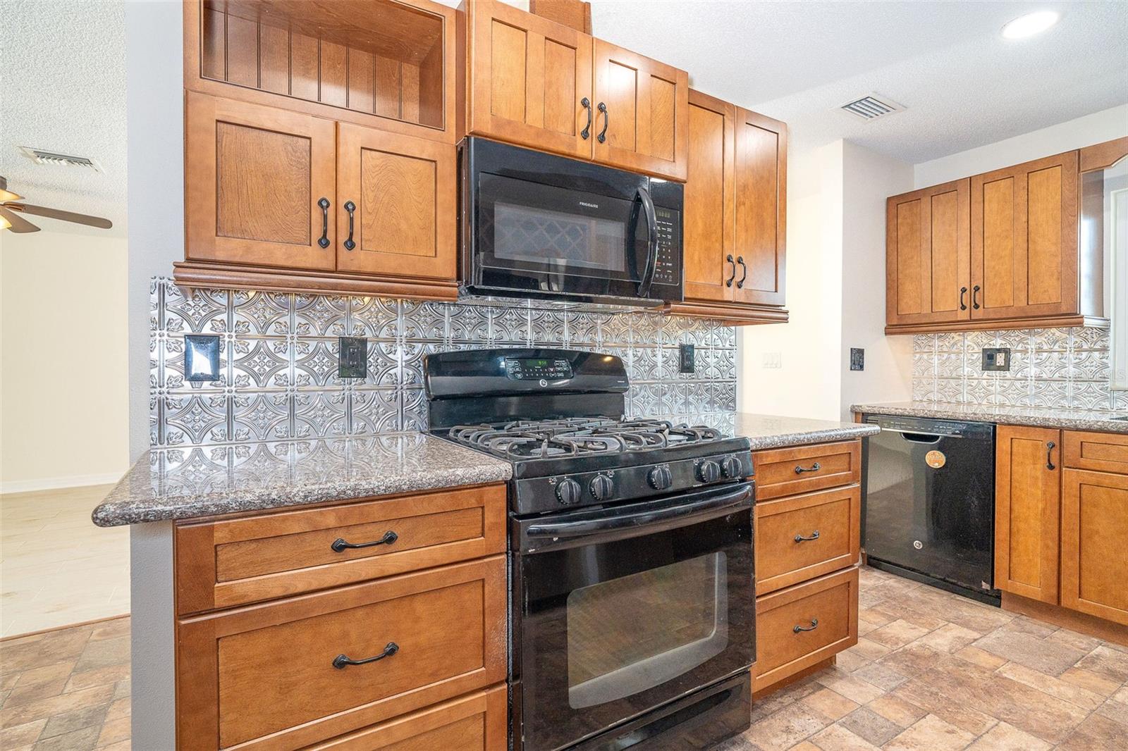 3585 BROOKLYN AVE, PORT CHARLOTTE, FL, 33952