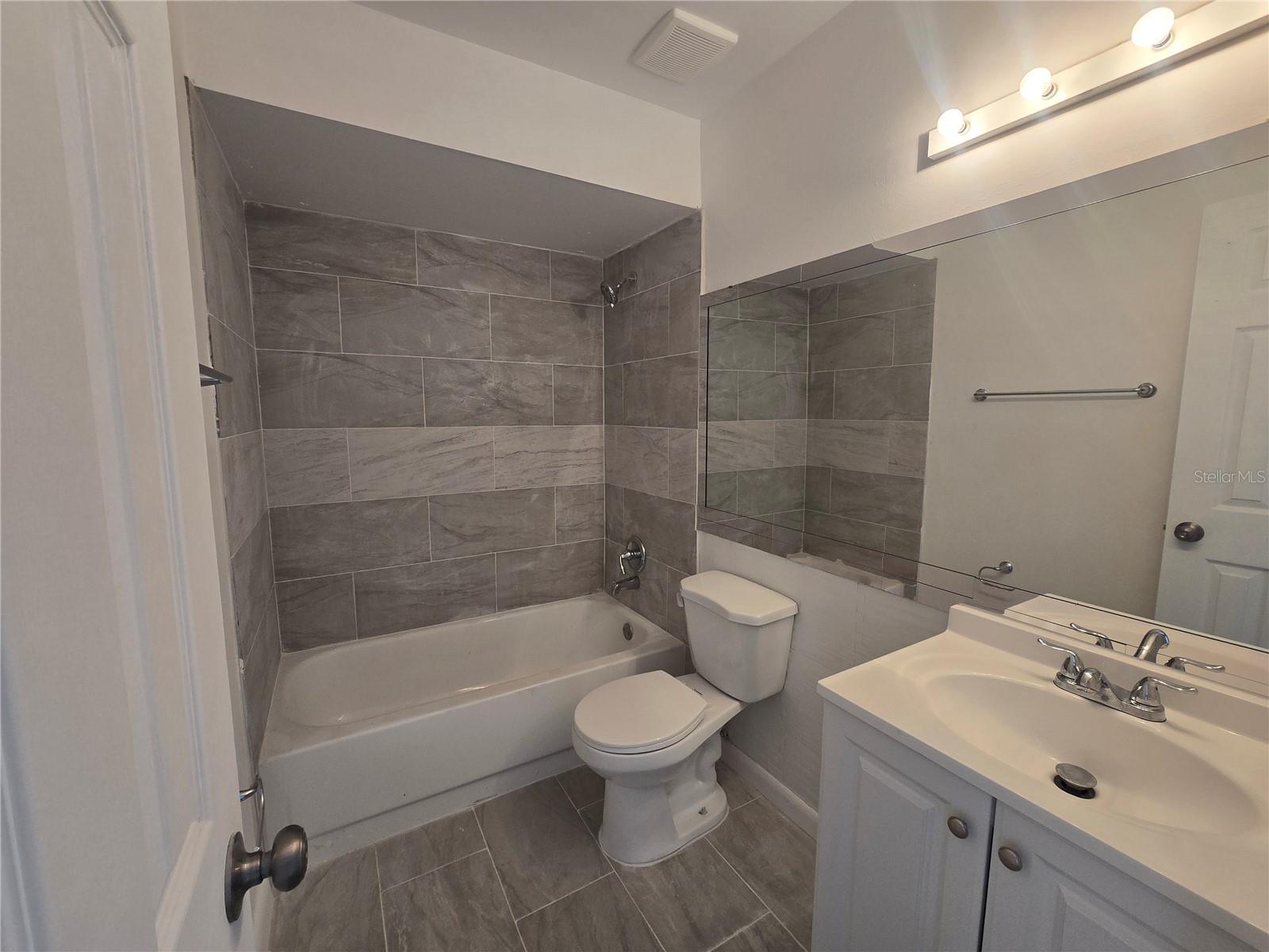 5232 VIA HACIENDA CIR #A217, ORLANDO, FL, 32839