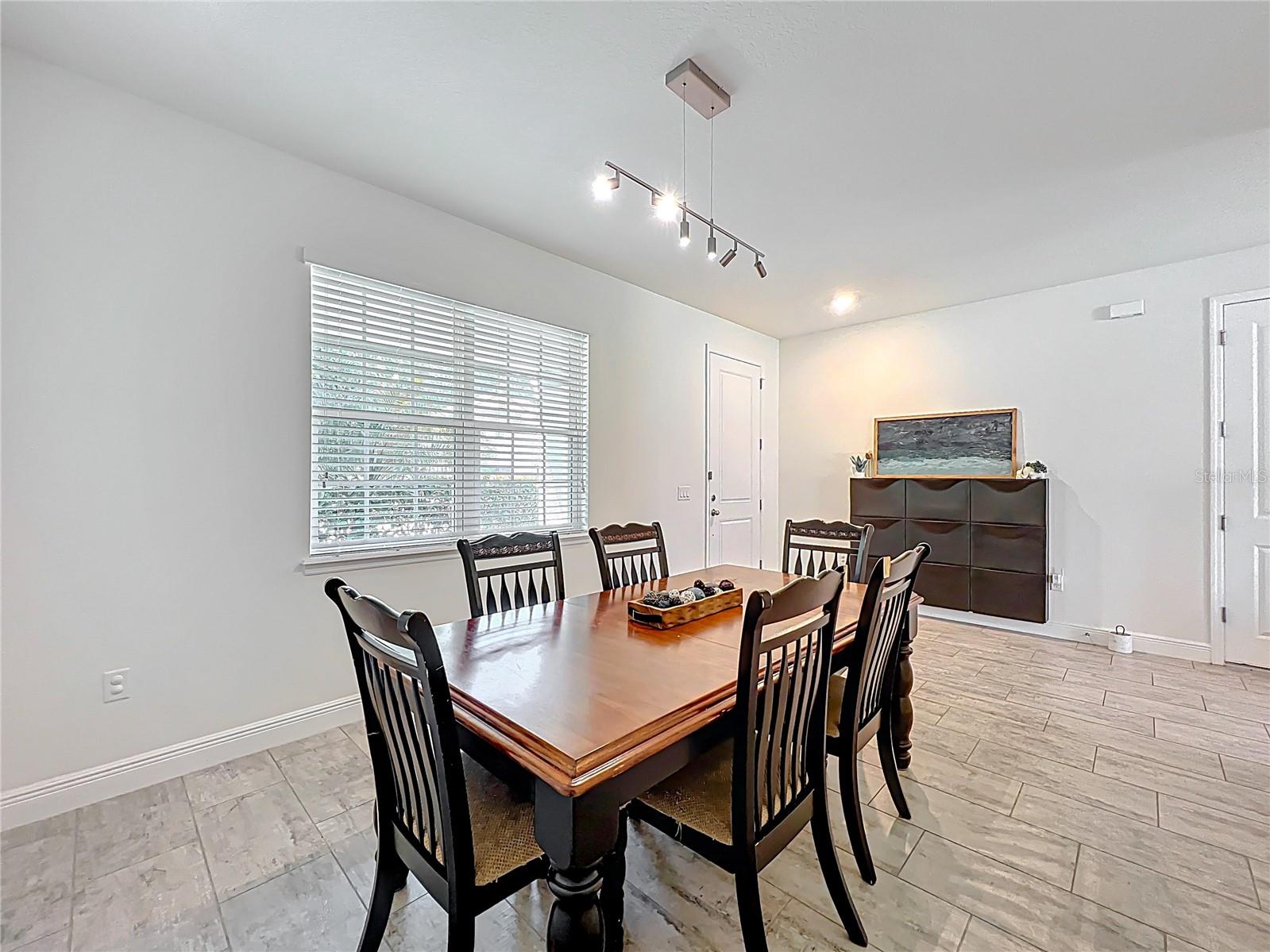 3184 PINENUT DR, APOPKA, FL, 32712