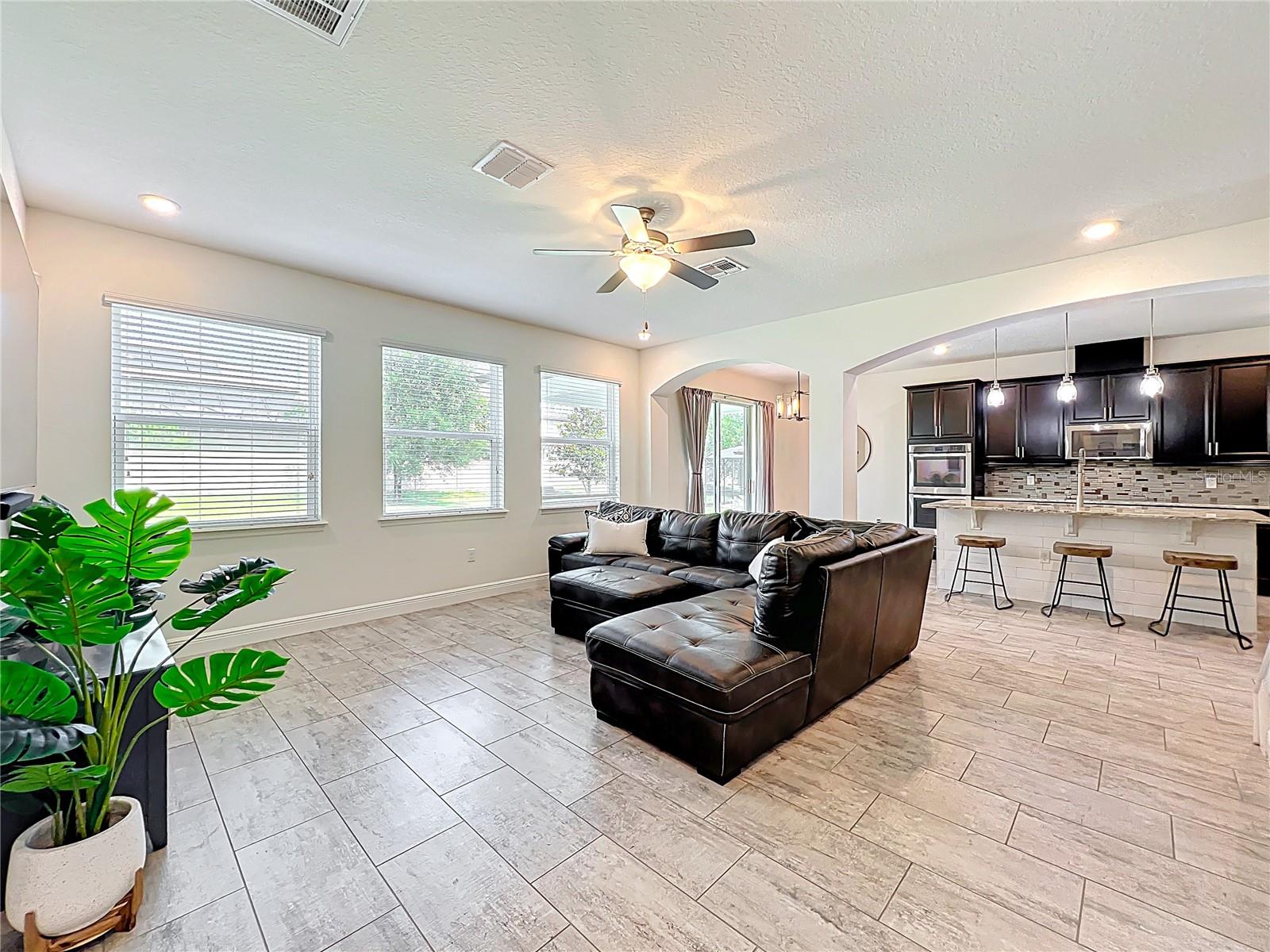 3184 PINENUT DR, APOPKA, FL, 32712