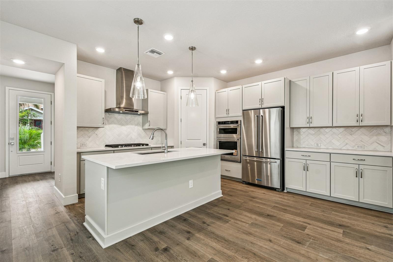 503 W WARREN AVE #1, TAMPA, FL, 33624