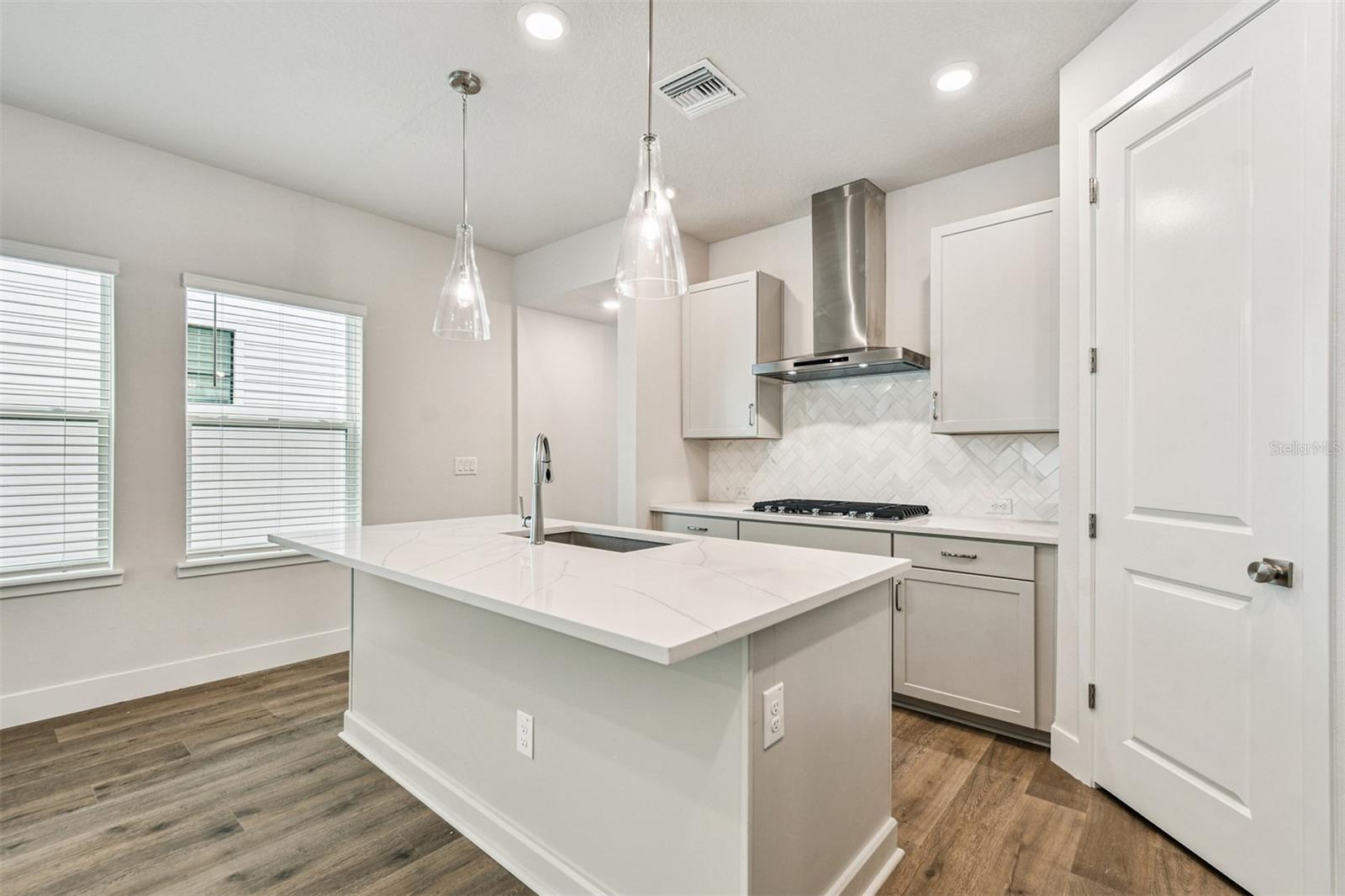 503 W WARREN AVE #1, TAMPA, FL, 33624