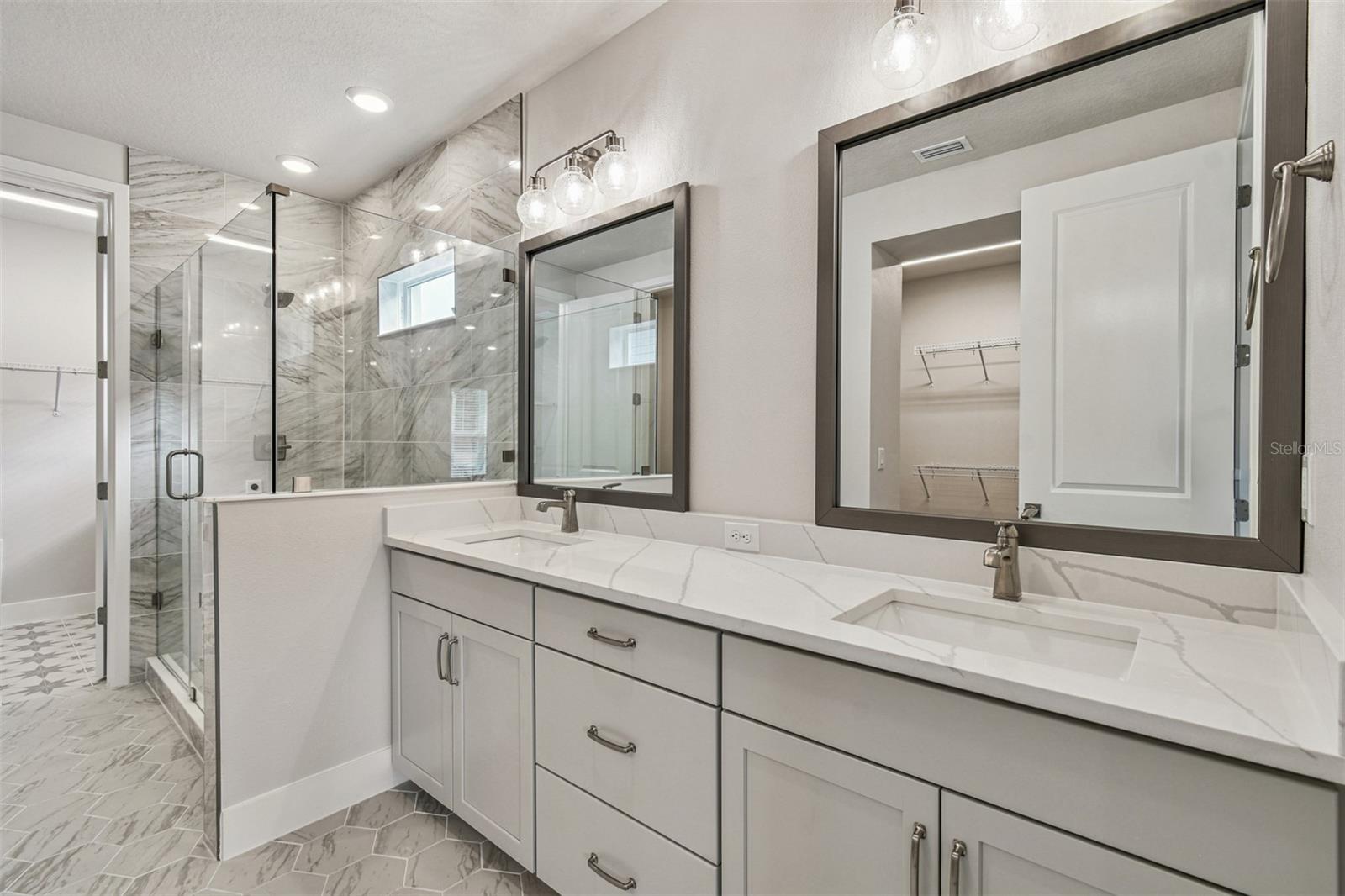 503 W WARREN AVE #1, TAMPA, FL, 33624