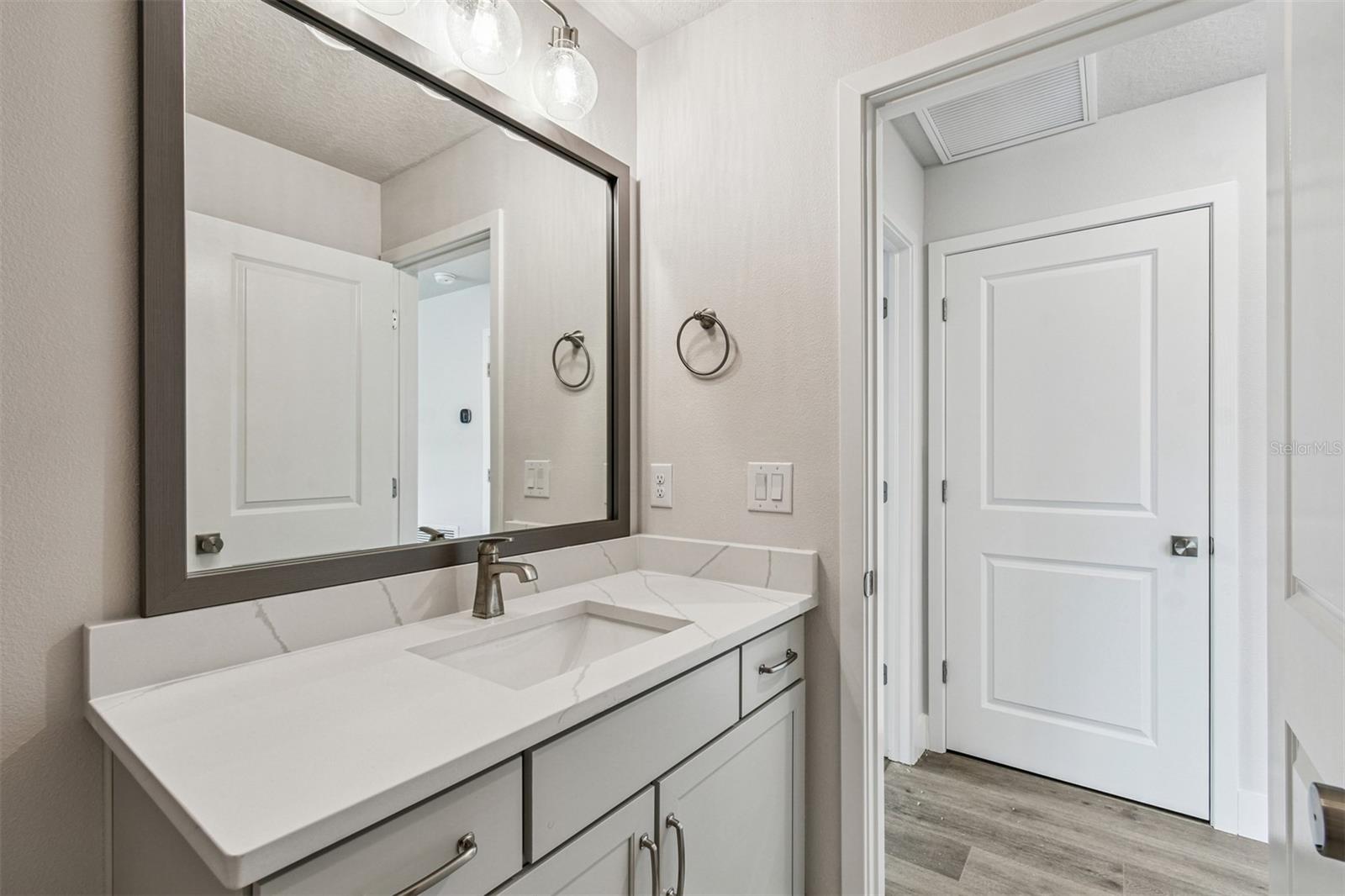 503 W WARREN AVE #1, TAMPA, FL, 33624