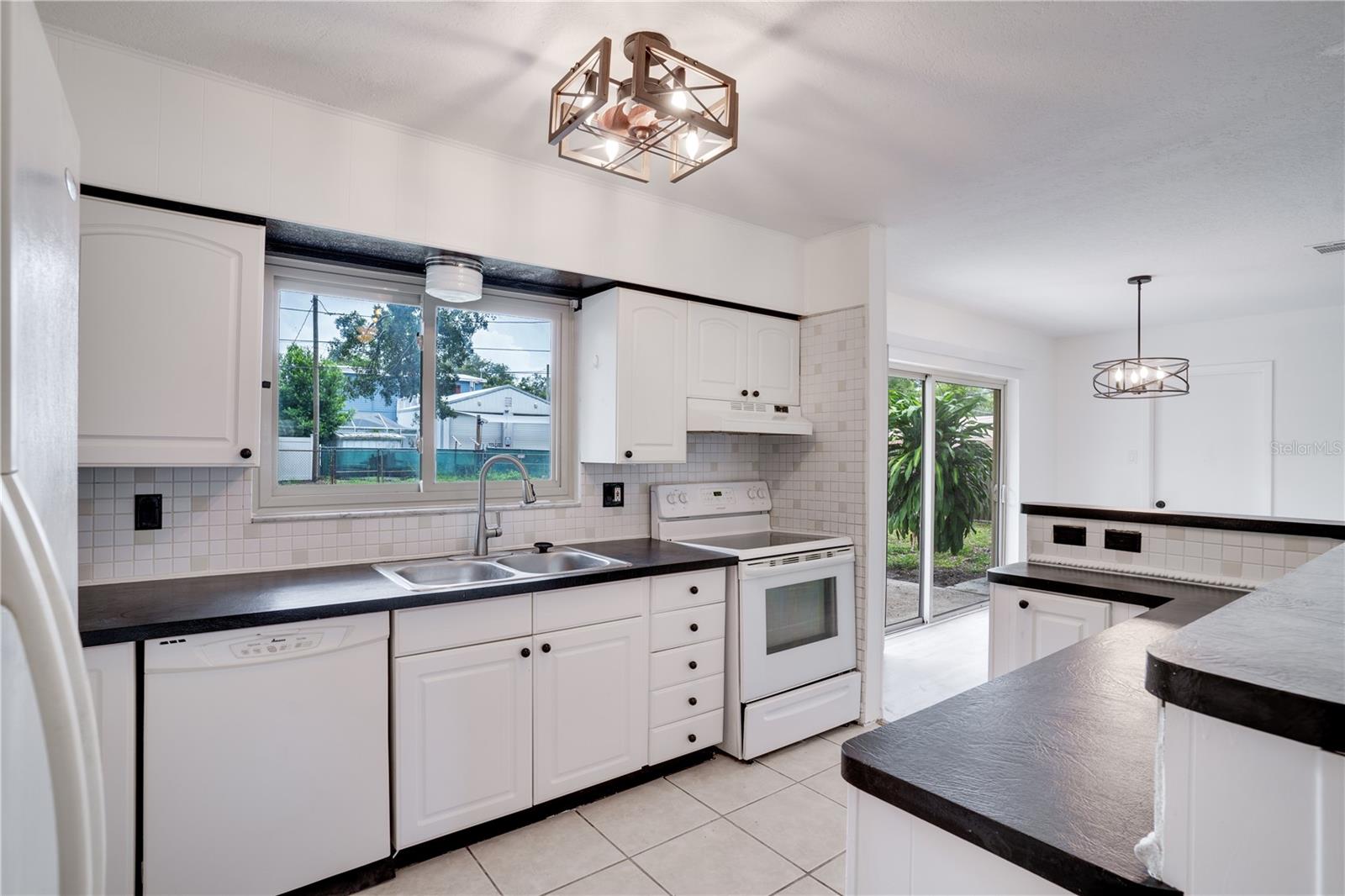 4650 32ND AVE N, ST PETERSBURG, FL, 33713