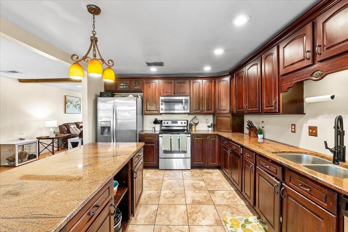 2810 GARY LN, LAKELAND, FL, 33812