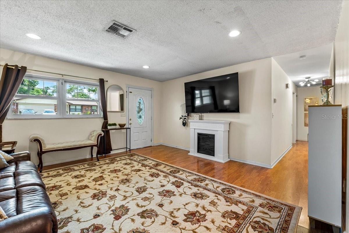 2810 GARY LN, LAKELAND, FL, 33812