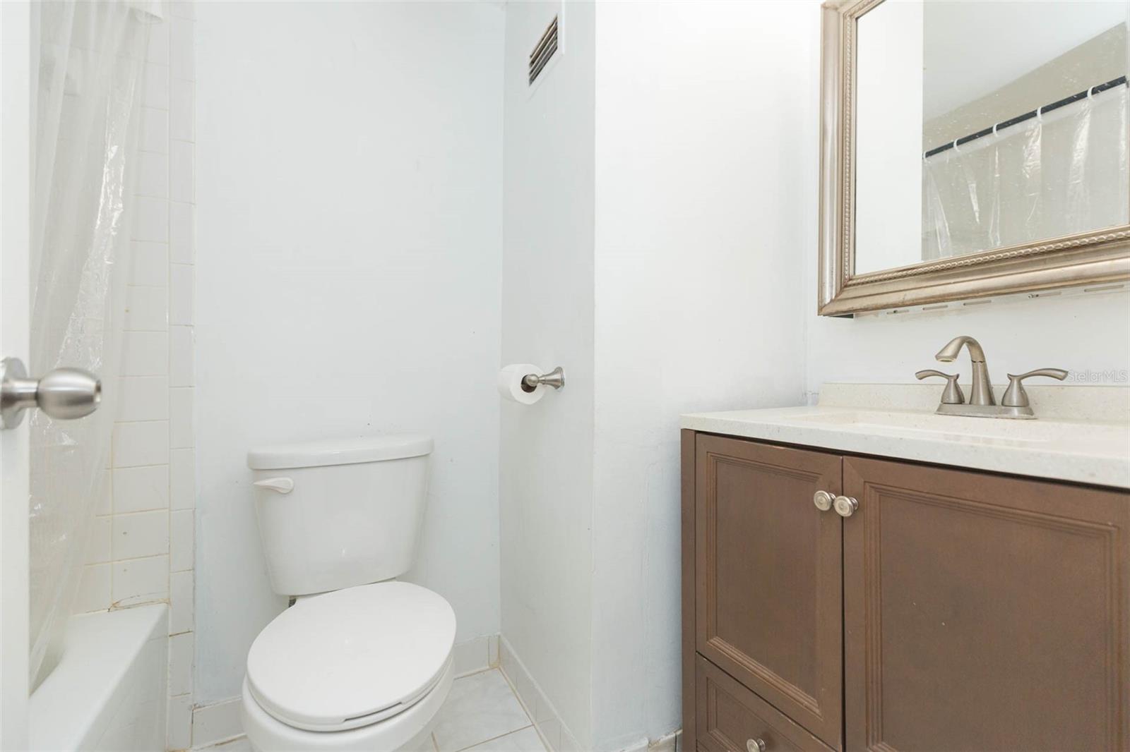 4517 LA CAPRI CT, TAMPA, FL, 33611