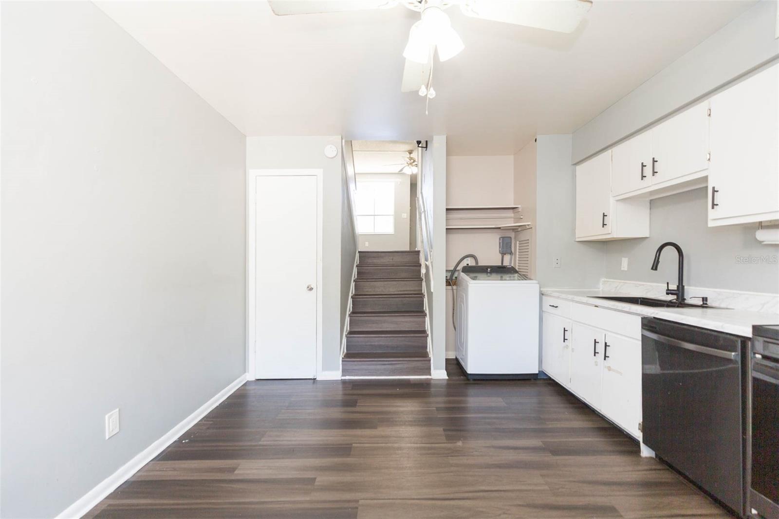 4517 LA CAPRI CT, TAMPA, FL, 33611