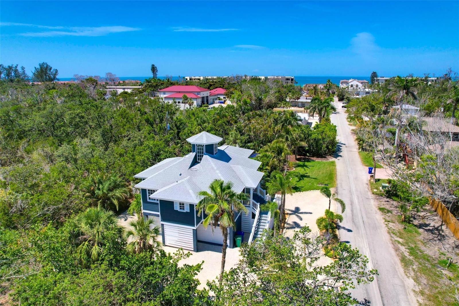 540 GULF BAY RD, LONGBOAT KEY, FL, 34228
