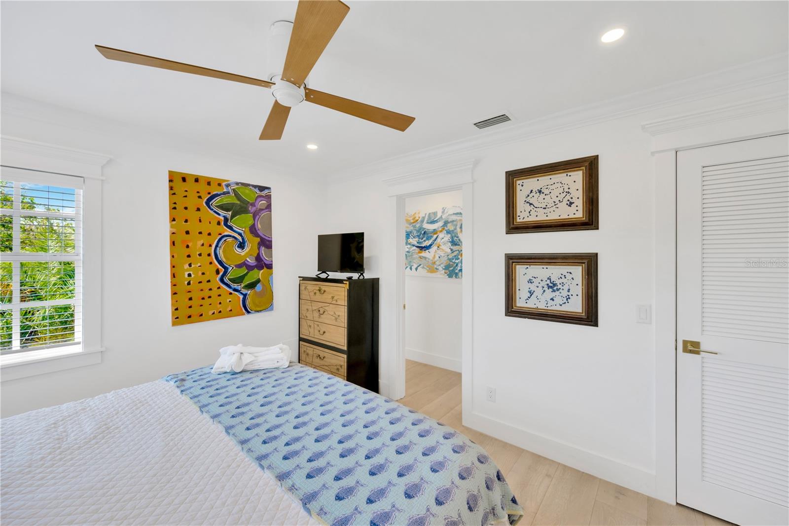 540 GULF BAY RD, LONGBOAT KEY, FL, 34228