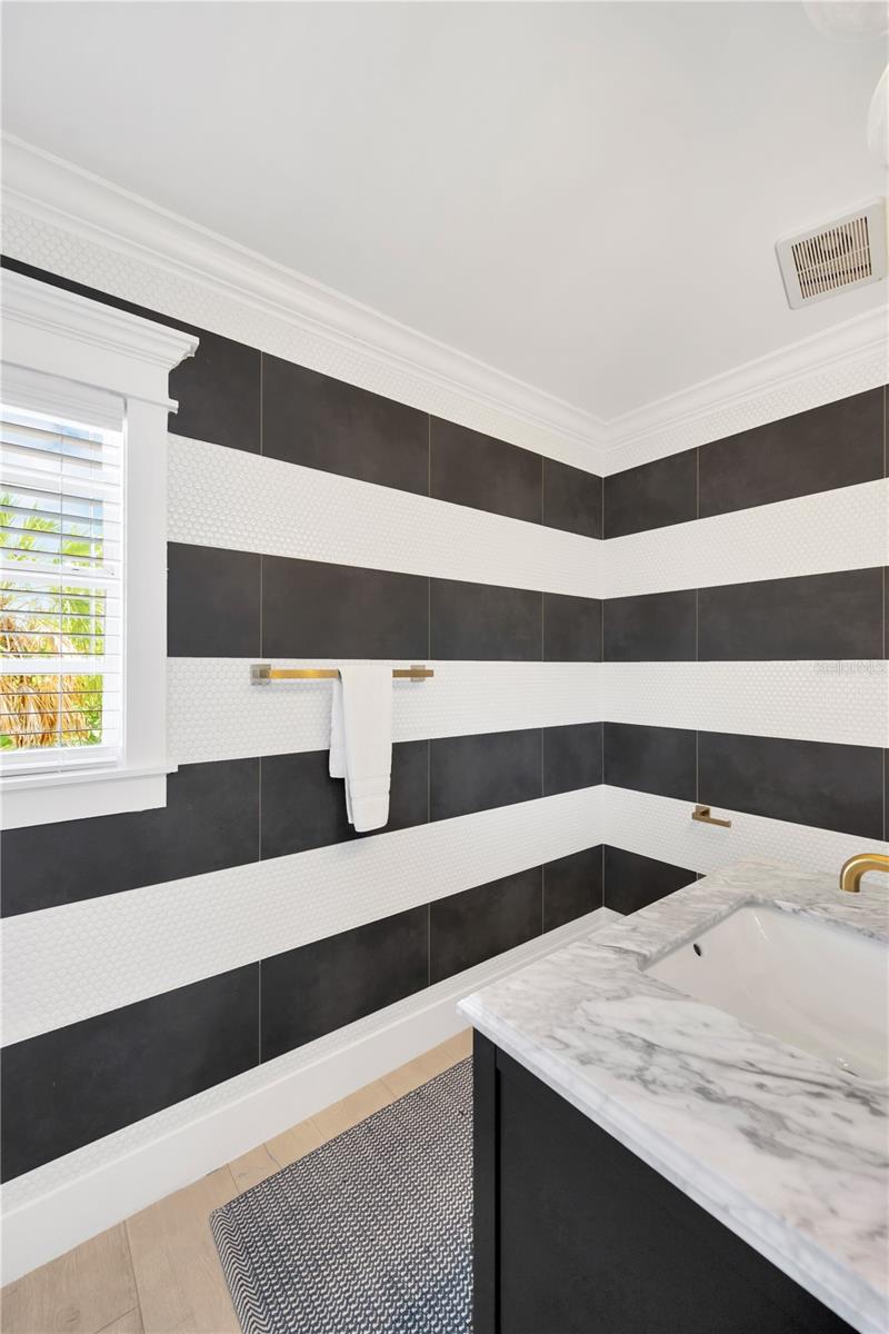 540 GULF BAY RD, LONGBOAT KEY, FL, 34228