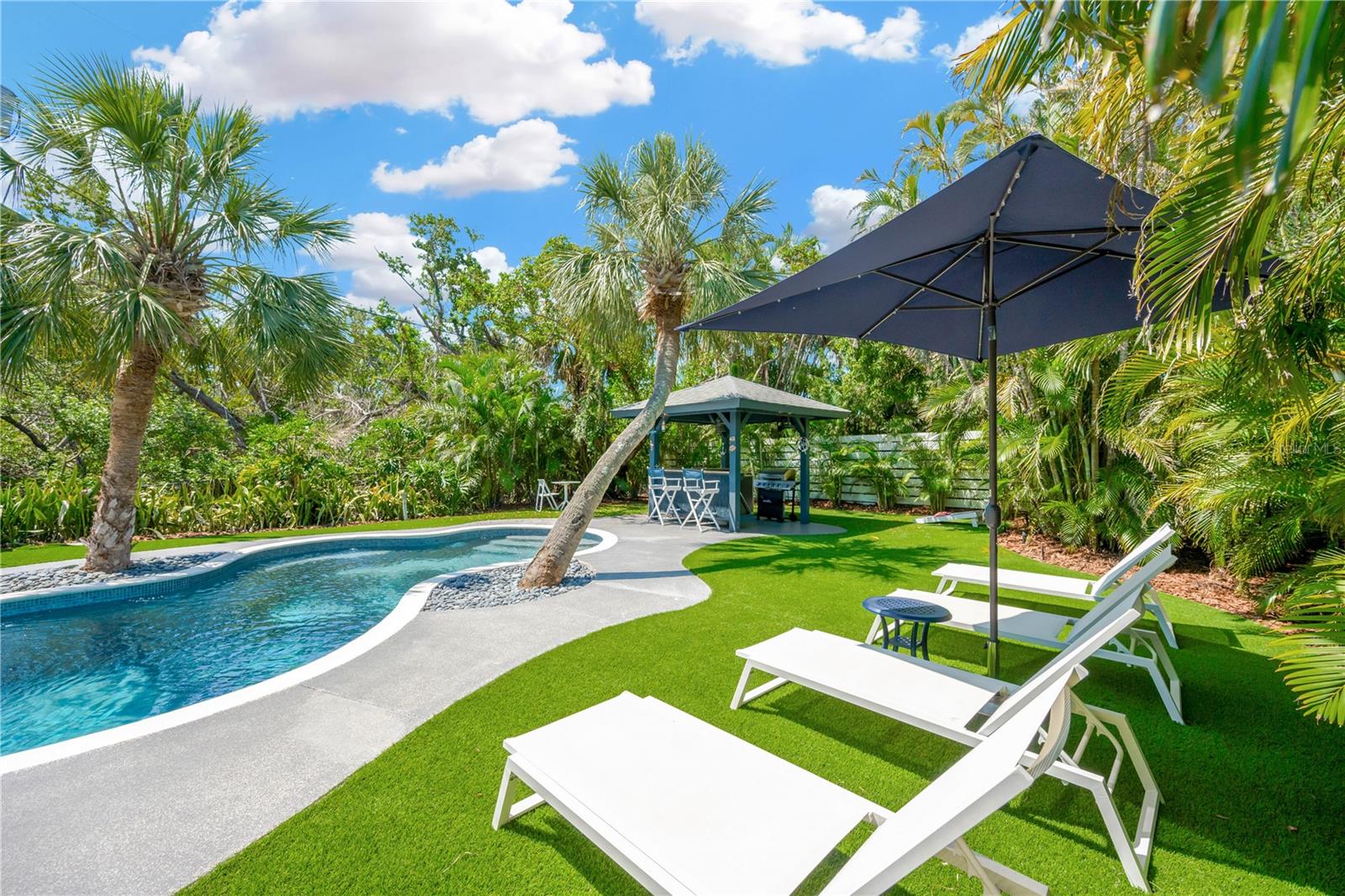 540 GULF BAY RD, LONGBOAT KEY, FL, 34228