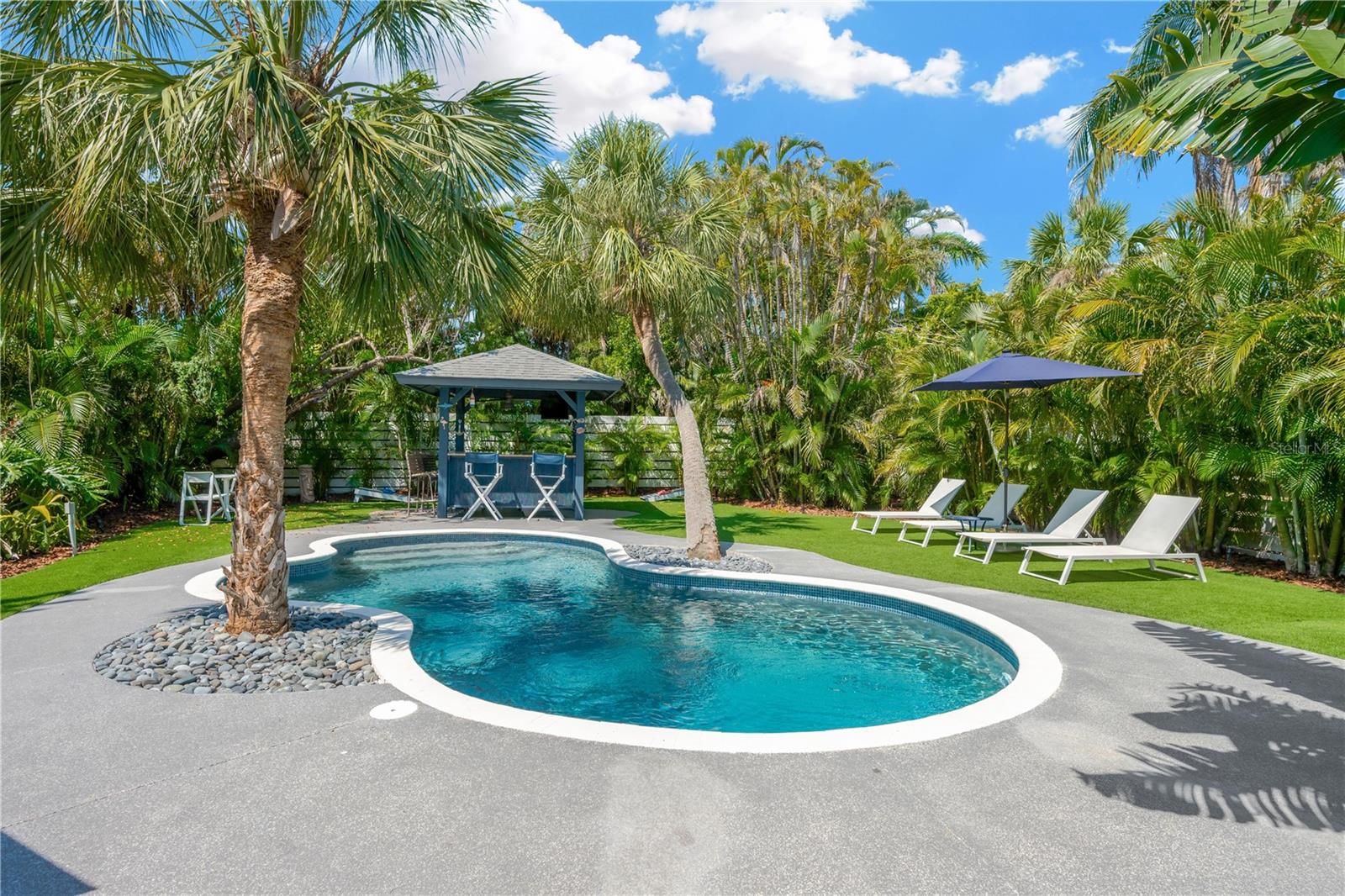 540 GULF BAY RD, LONGBOAT KEY, FL, 34228