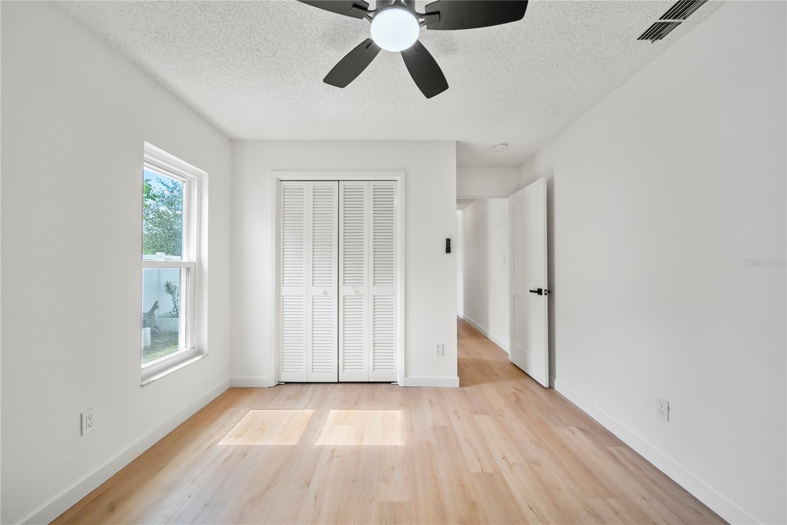 3925 DUNAIRE DR, VALRICO, FL, 33596