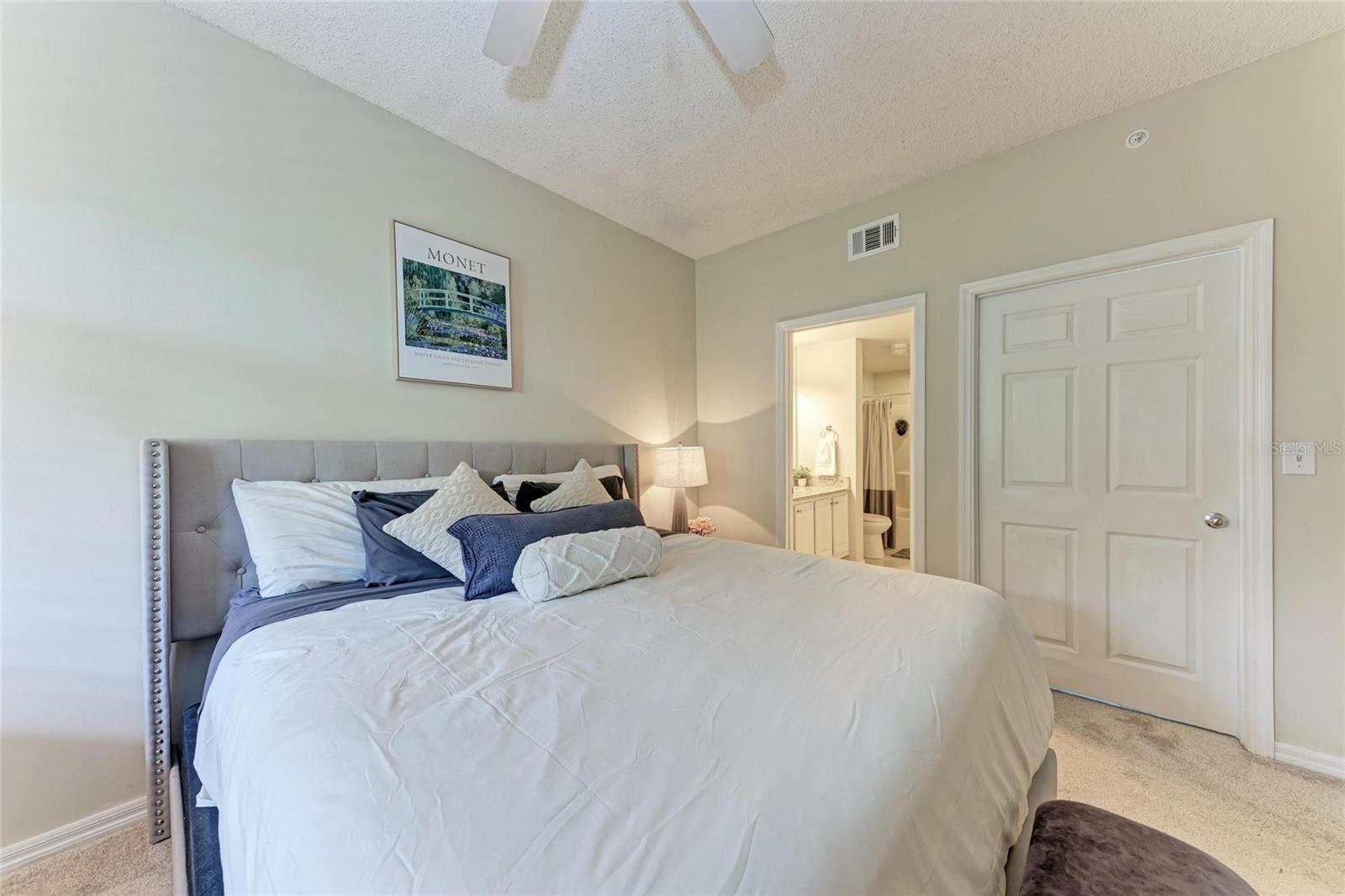 5601 BENTGRASS DR #10-304, SARASOTA, FL, 34235