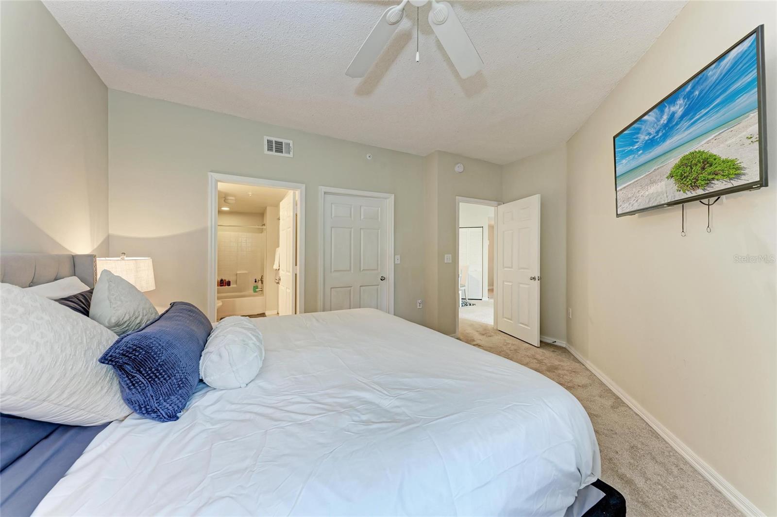 5601 BENTGRASS DR #10-304, SARASOTA, FL, 34235