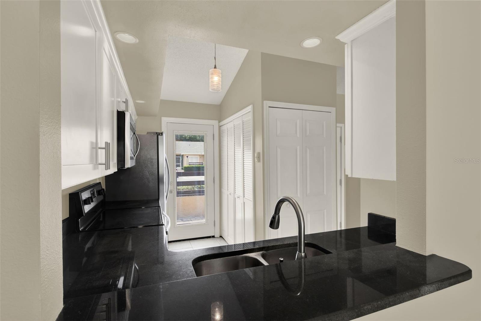 3249 SANDY SHORE LN, KISSIMMEE, FL, 34743