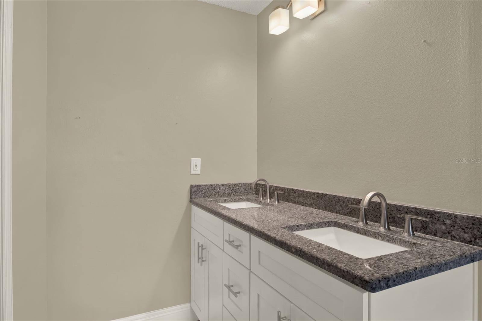 3249 SANDY SHORE LN, KISSIMMEE, FL, 34743