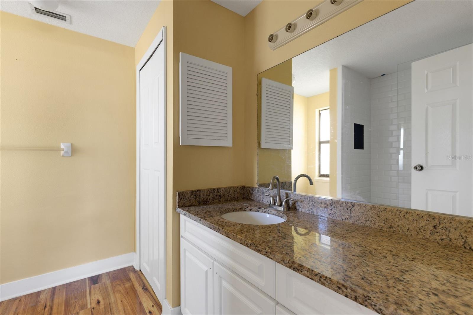 910 SE 23RD PL, CAPE CORAL, FL, 33990