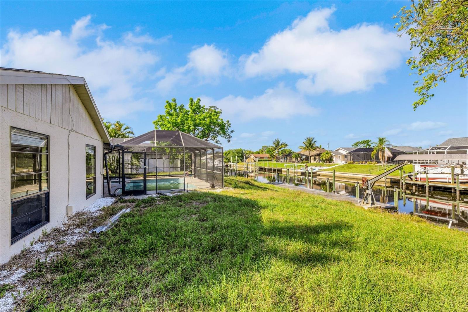 910 SE 23RD PL, CAPE CORAL, FL, 33990