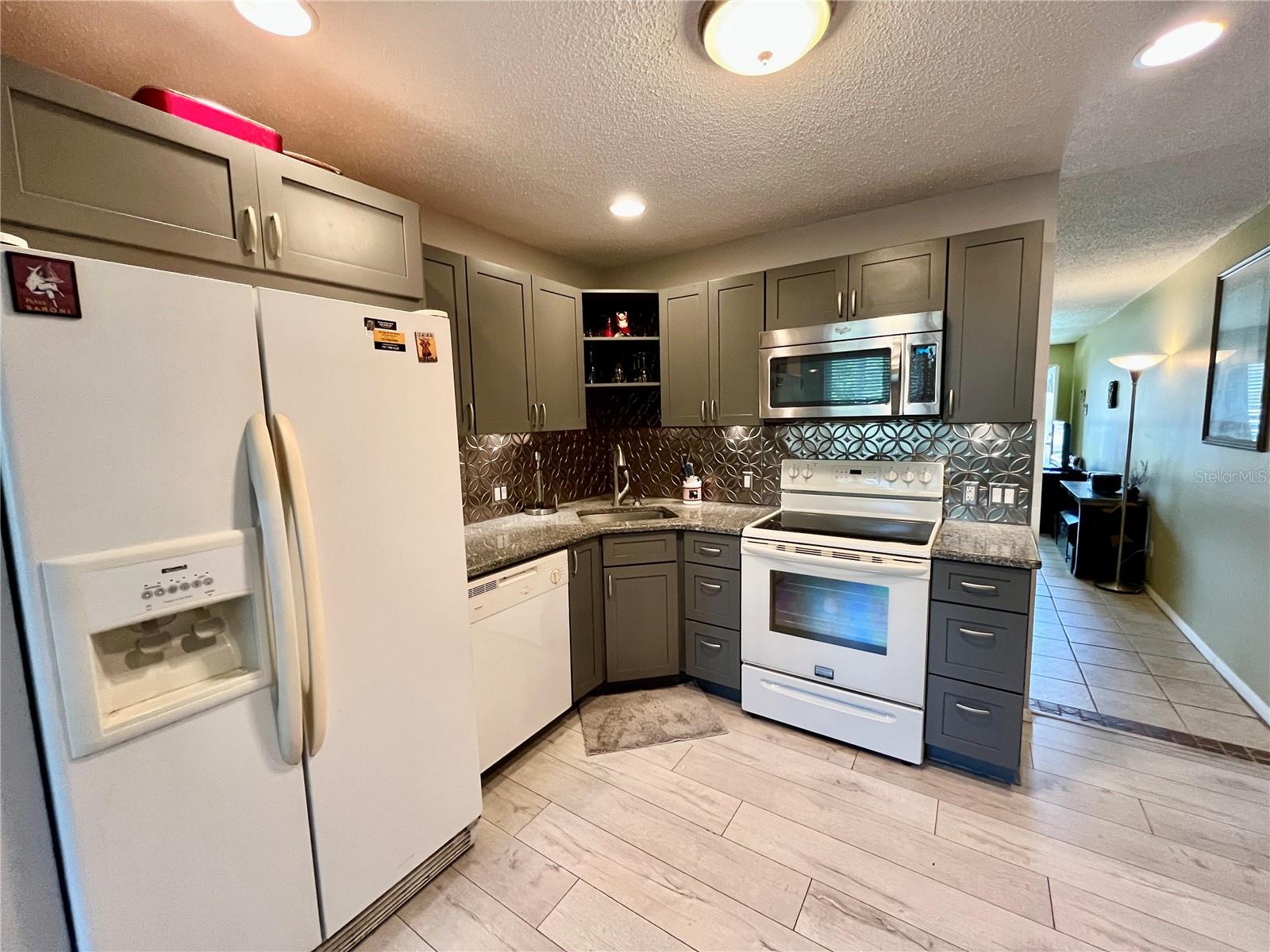 2457 ECUADORIAN WAY #27, CLEARWATER, FL, 33763