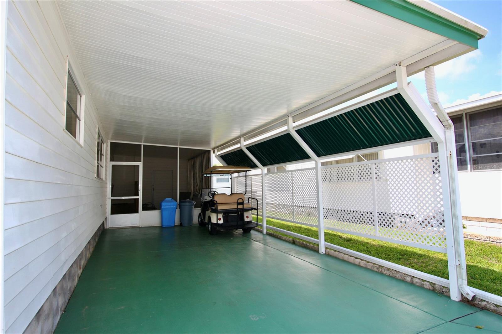 TB8388667 Property Photo