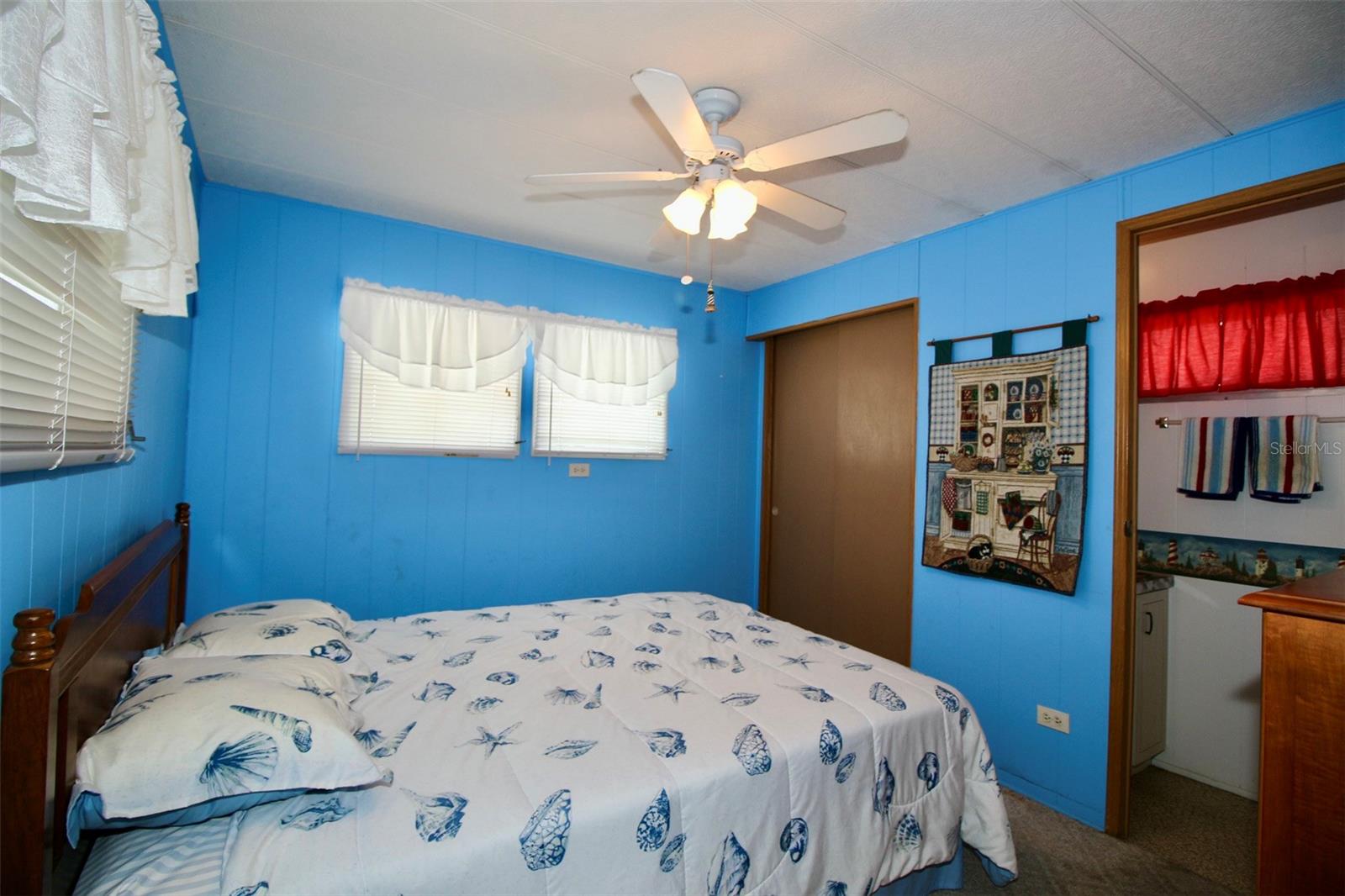 TB8388667 Property Photo