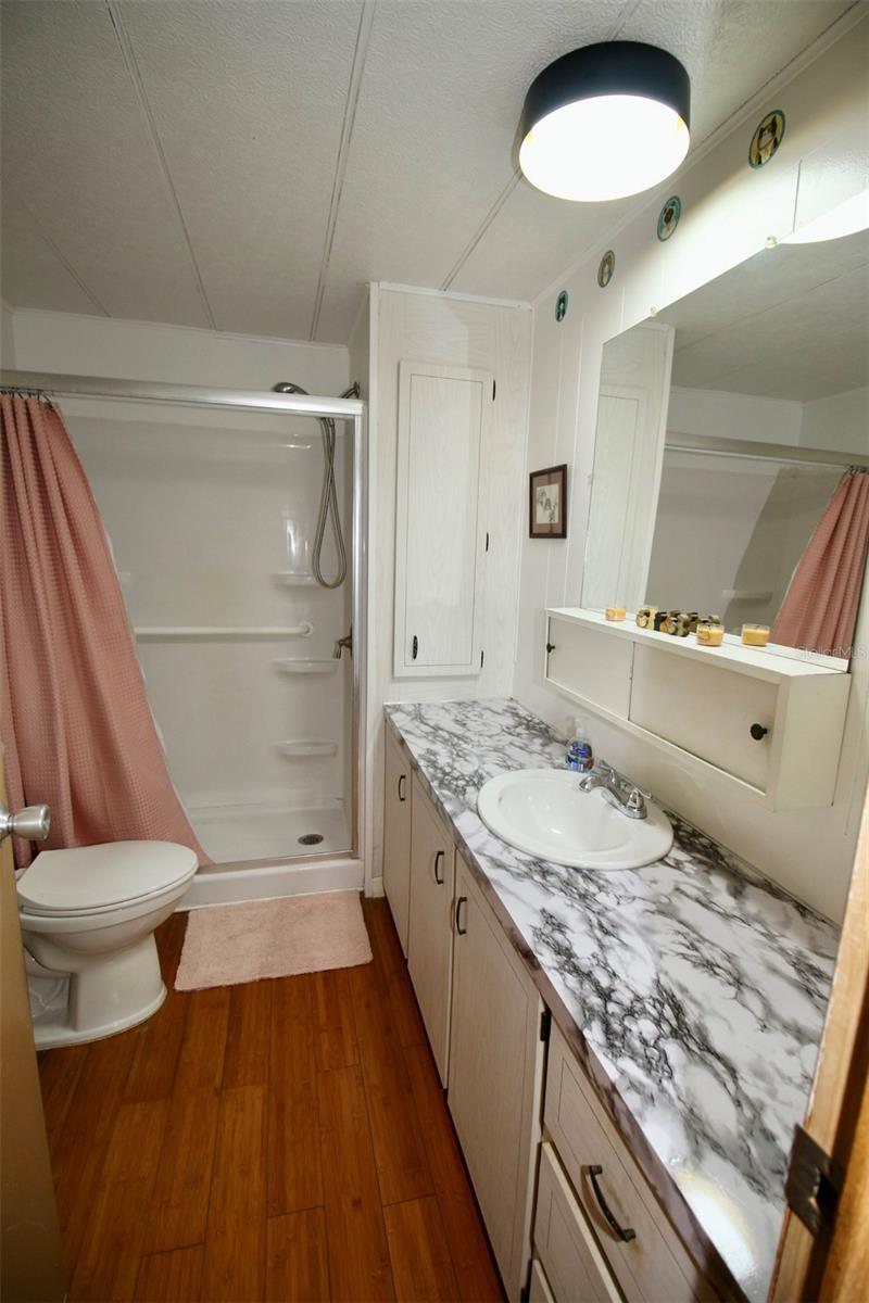 TB8388667 Property Photo