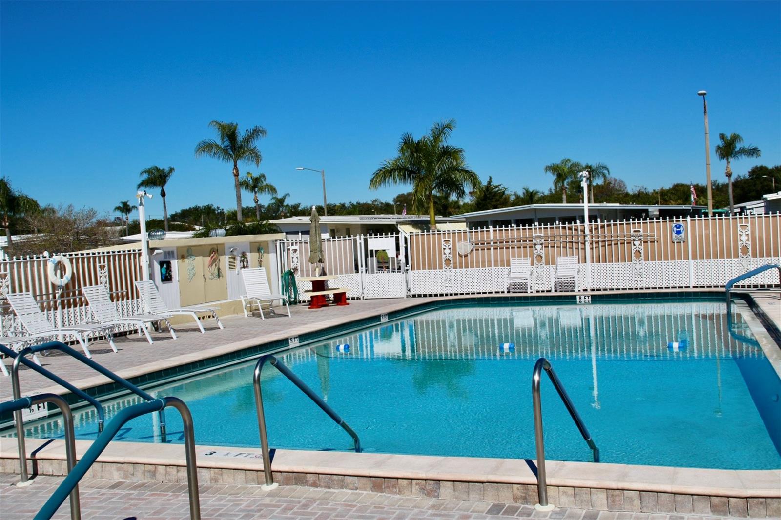 TB8388667 Property Photo