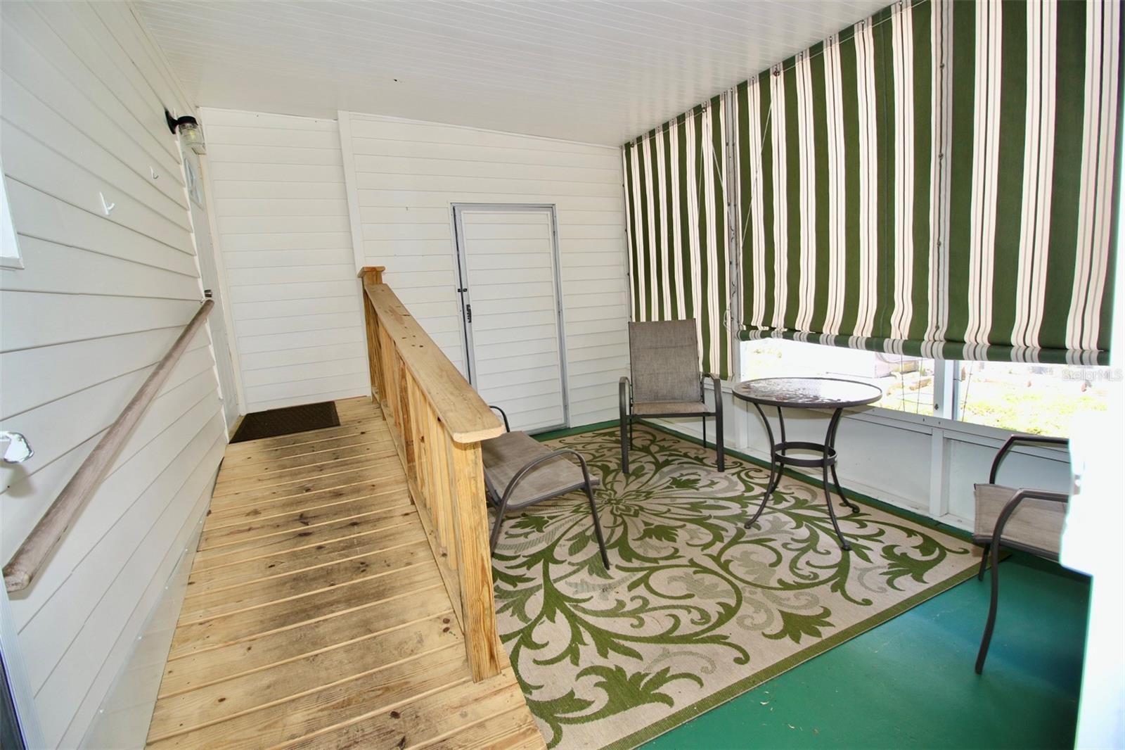 TB8388667 Property Photo