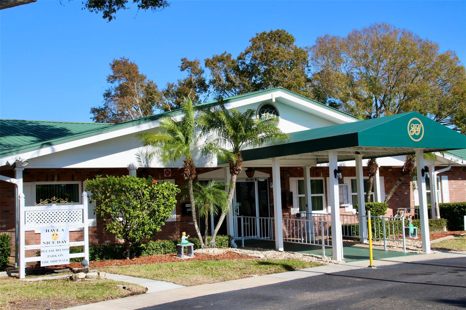 TB8388667 Property Photo