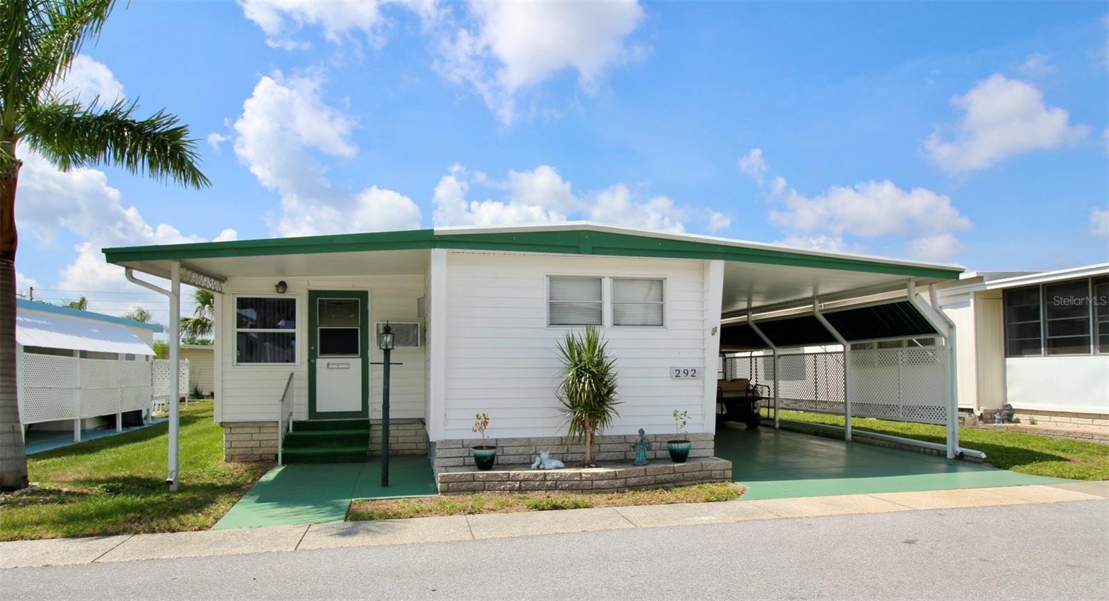 TB8388667 Property Photo